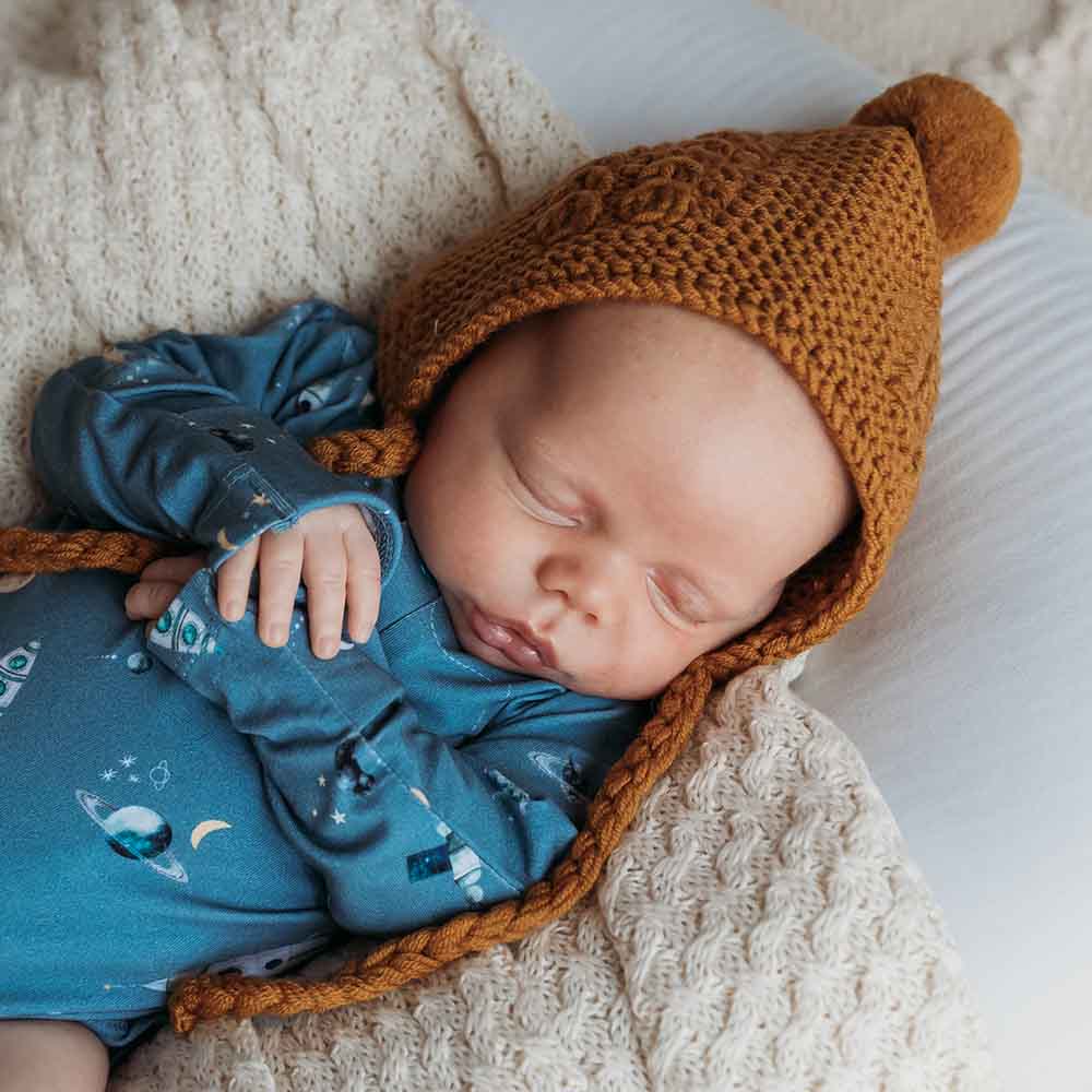 Bronze Merino Wool Bonnet & Booties - Image 5