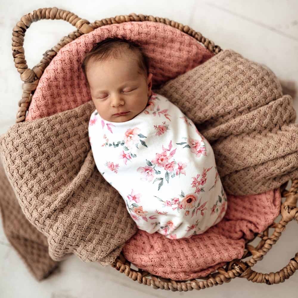 Camille Organic Snuggle Swaddle & Topknot Set - Image 4