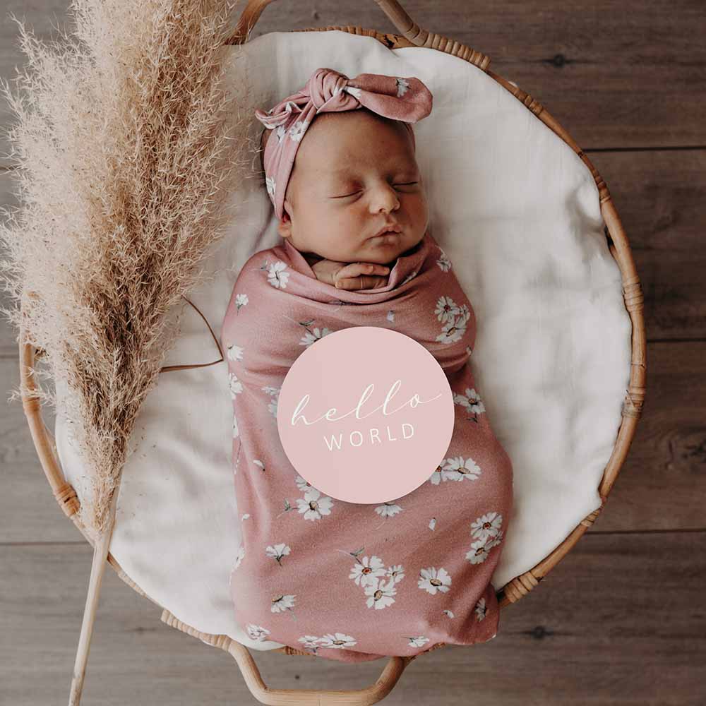 Daisy Jersey Wrap Birth Announcement Set - Image 4