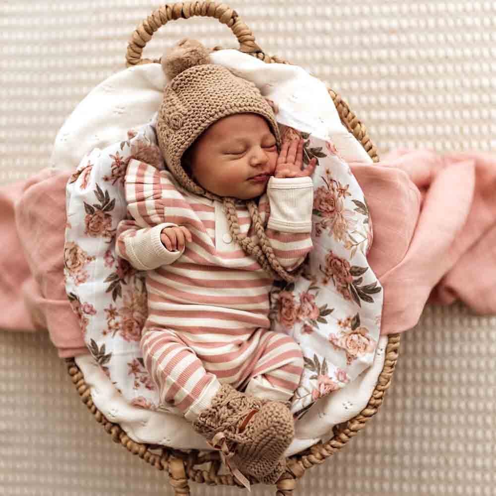 Fawn Merino Wool Bonnet & Booties - Image 6