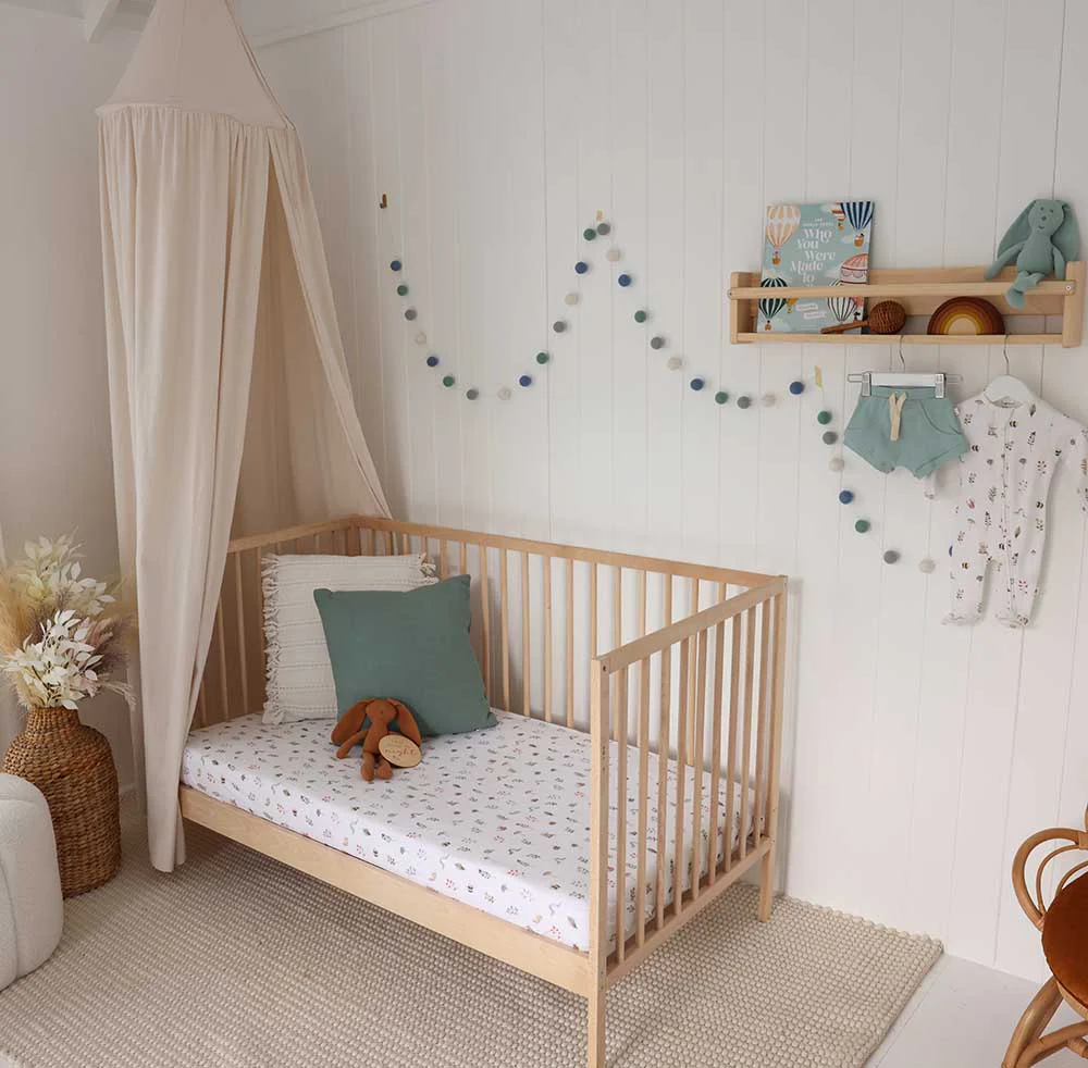 Garden Friends Organic Fitted Cot Sheet - Image 2