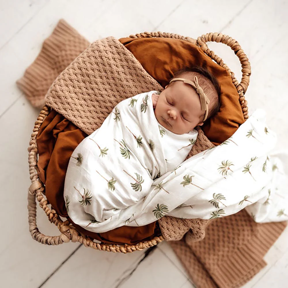 Green Palm Muslin Wrap Birth Announcement Set - Image 3