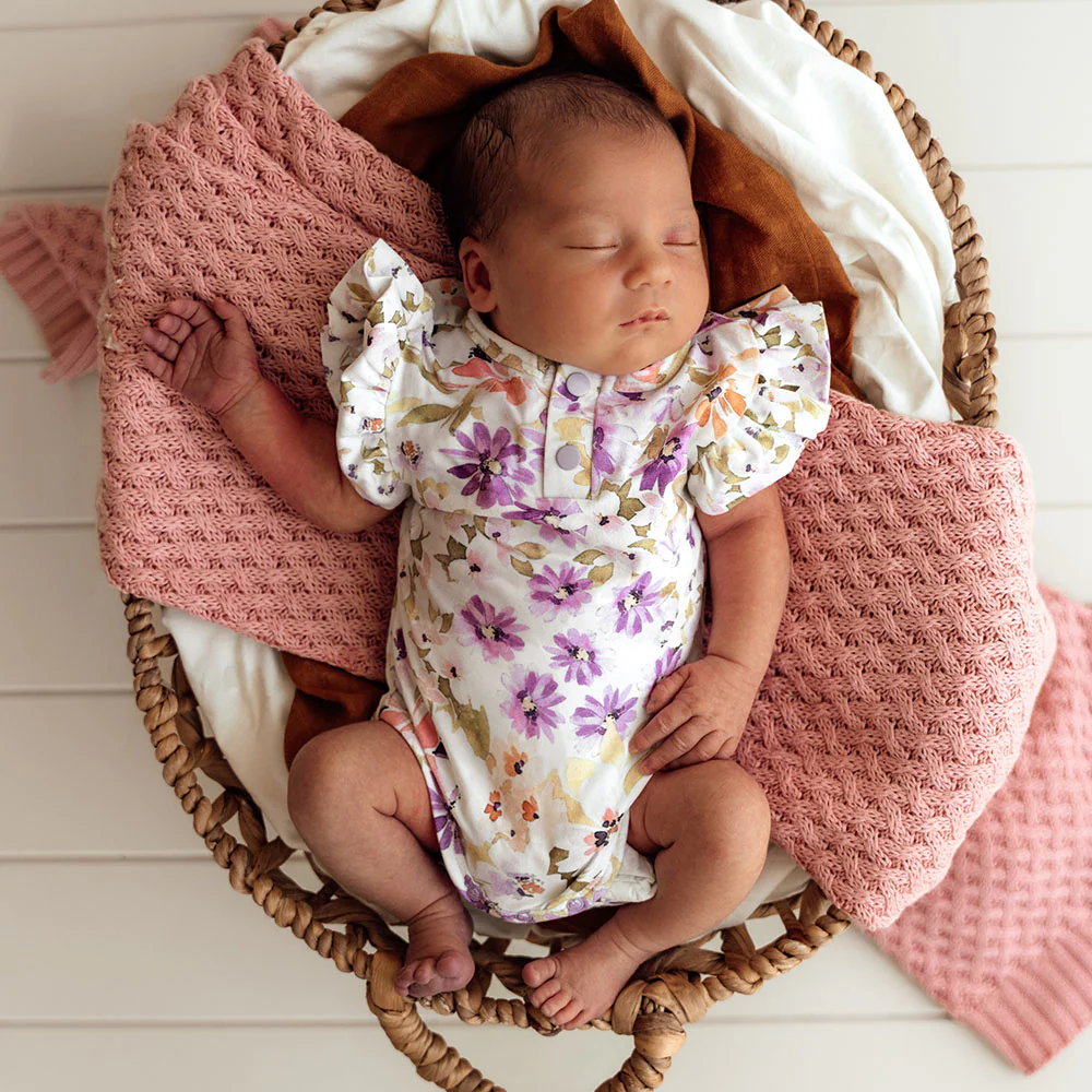 Isla Short Sleeve Organic Bodysuit with Frill - Image 6