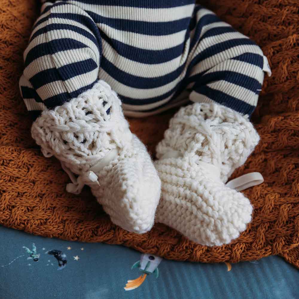 Ivory Merino Wool Bonnet & Booties - Image 8