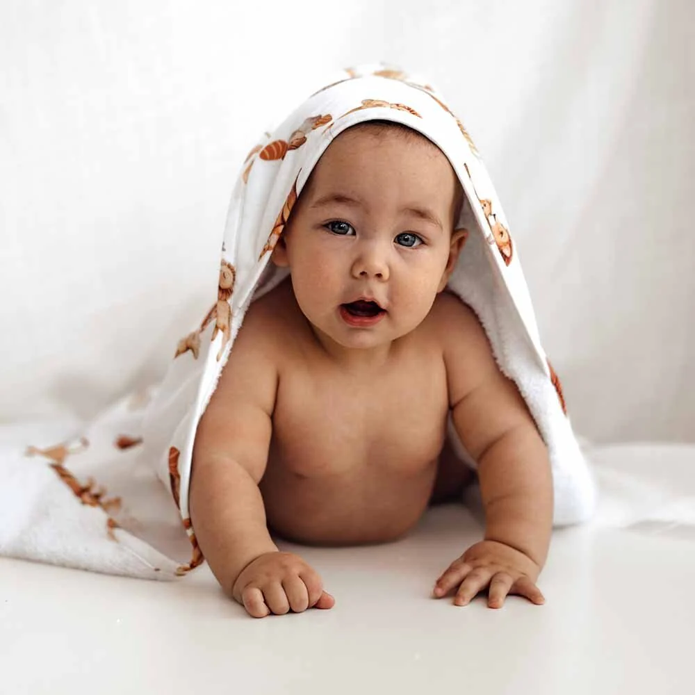 Lion Organic Hooded Baby Towel - Image 4