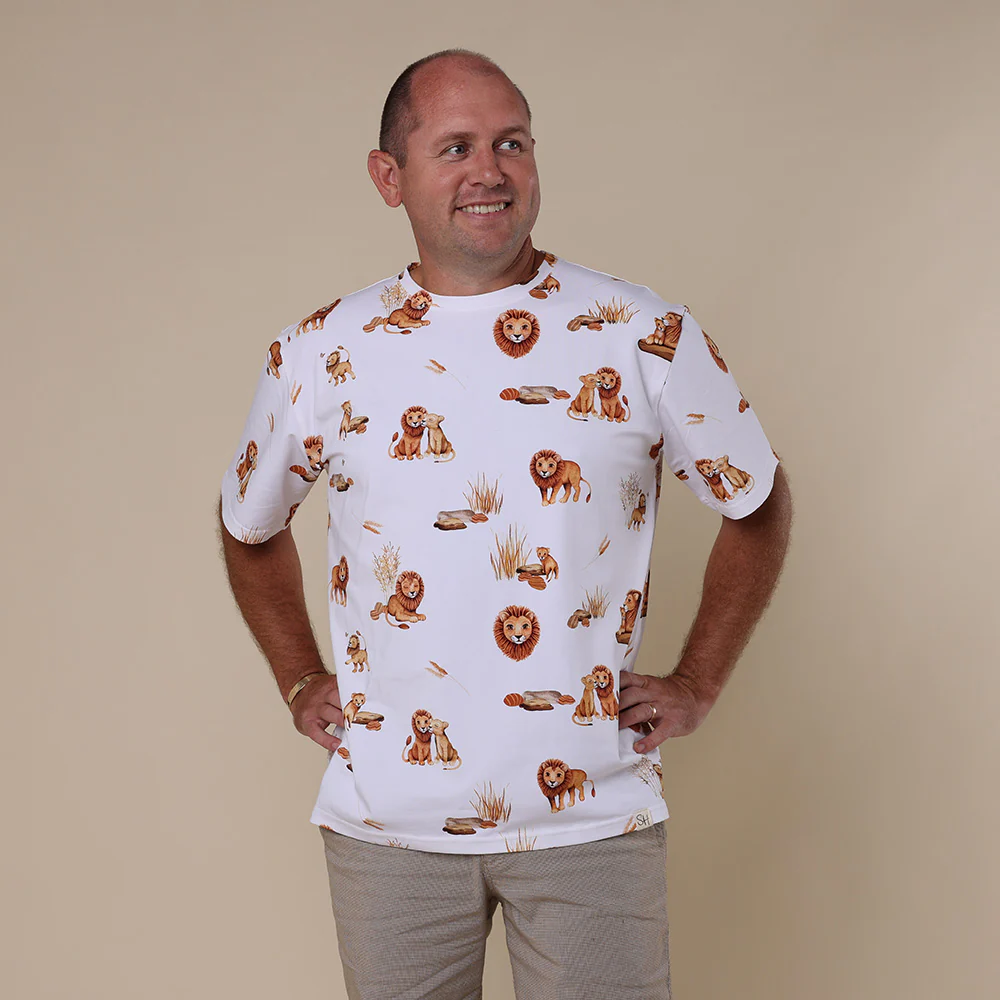 Lion Organic Unisex T-Shirt - Image 2