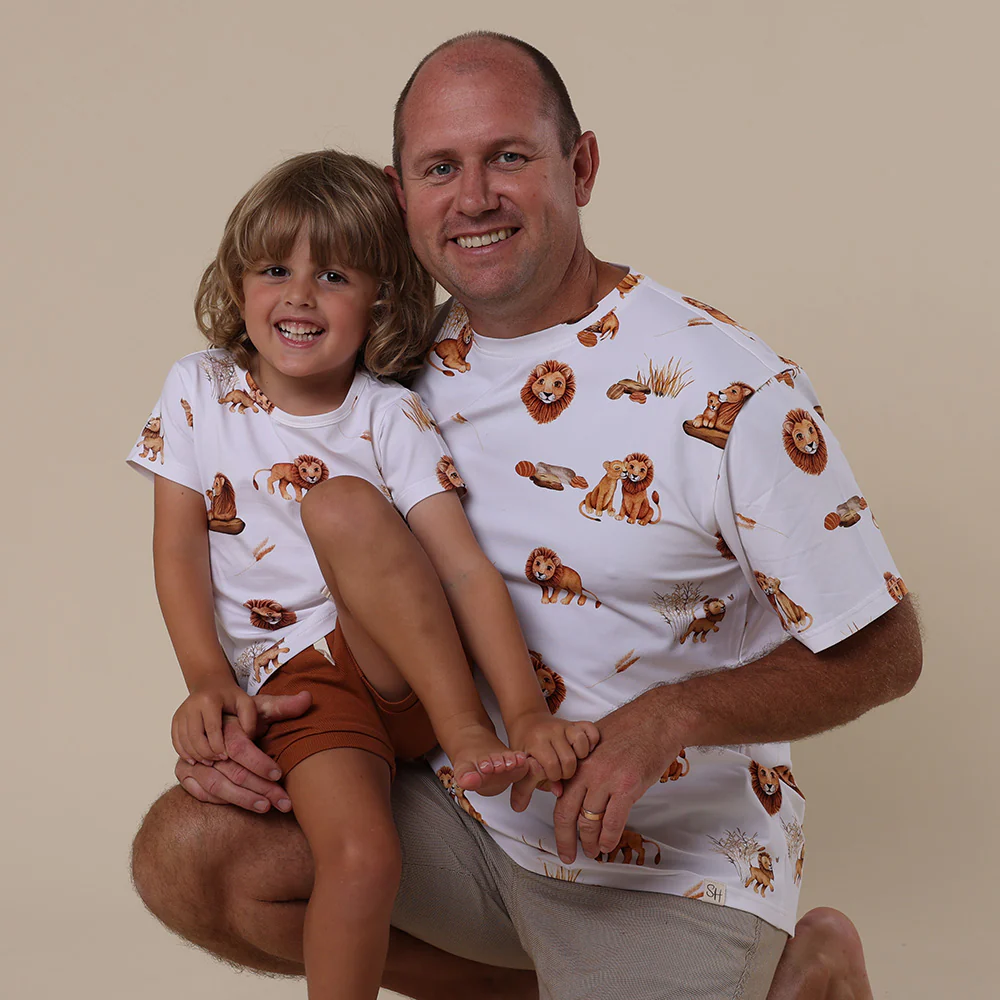 Lion Organic Unisex T-Shirt - Image 5