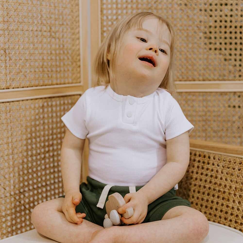 Milk Short Sleeve Organic Bodysuit - Image 5