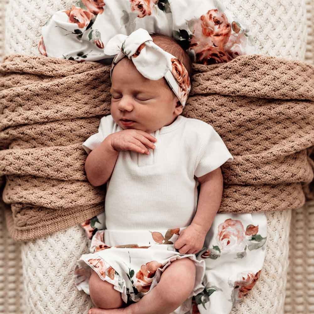 Milk Short Sleeve Organic Bodysuit - Image 7