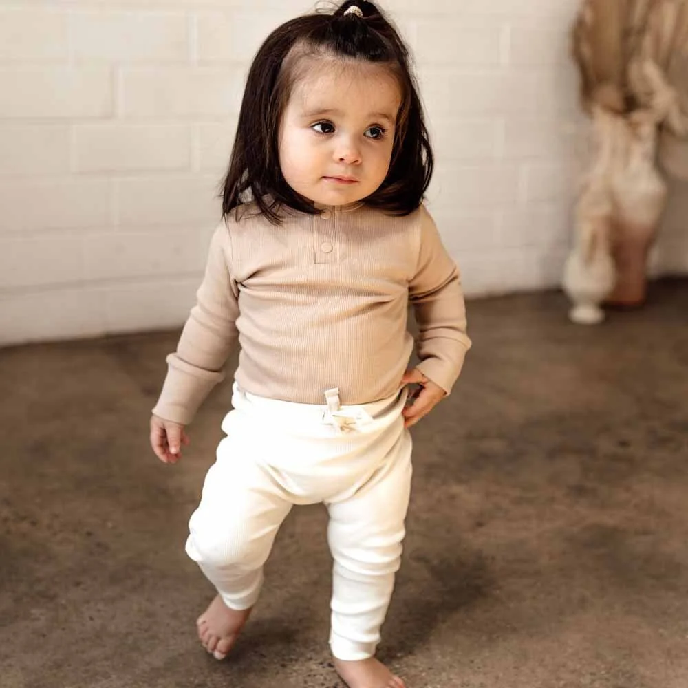 Pebble Long Sleeve Organic Bodysuit - Image 3