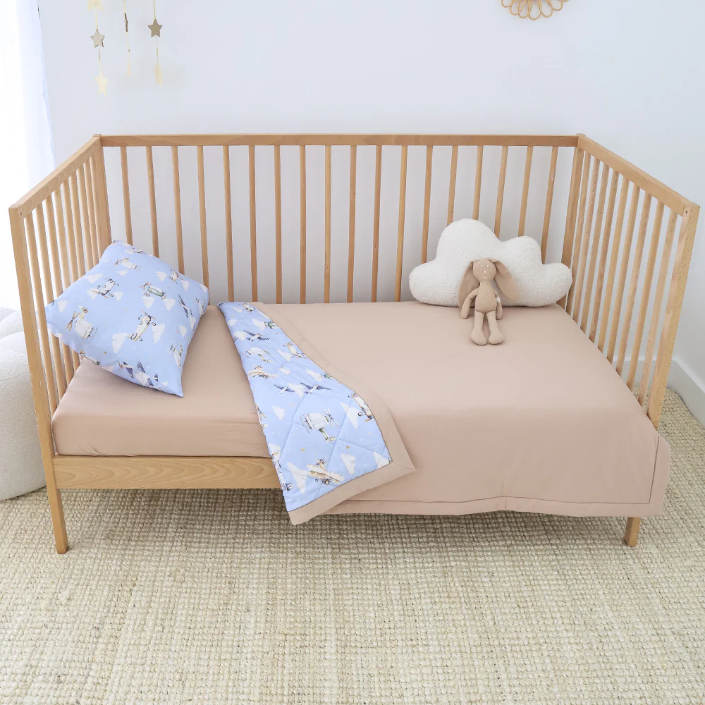 Taking Flight Organic Cotton Cot Comforter - Image 12