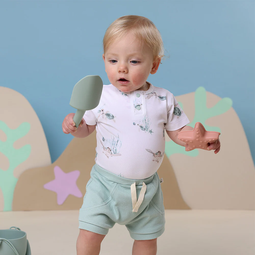 Turtle Short Sleeve Organic Bodysuit - Image 3