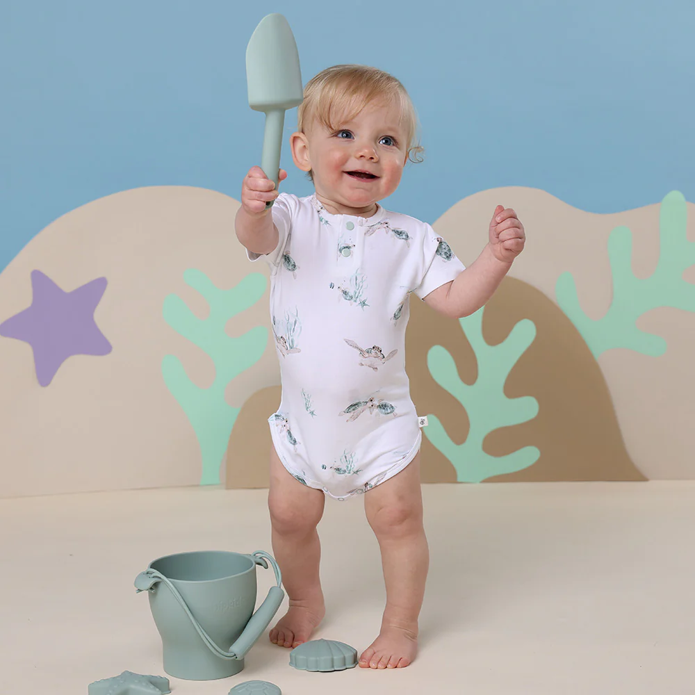 Turtle Short Sleeve Organic Bodysuit - Image 6